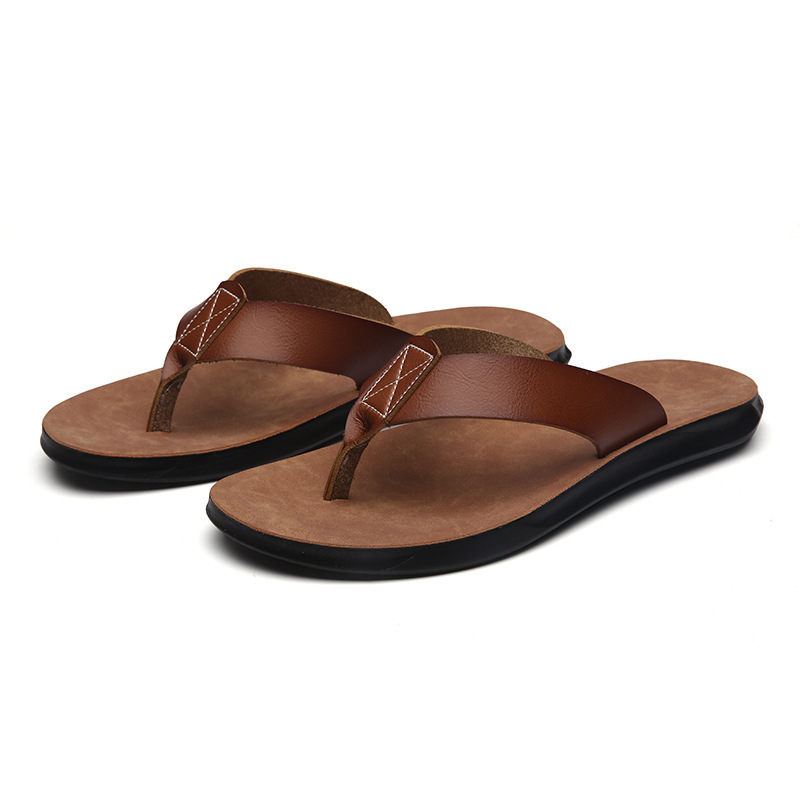 Men'S Shoes Dress Casual - 38-47 新しいイタリアンレザービーチサンダル男性用カジュアルクールビーチサマーシューズホテルスリッパマンライトフラット高級メンズシューズ