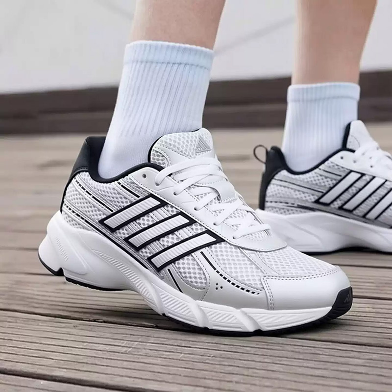 アディダス メンズ TECHNOCHAOS 2000 スポー - Men'S Shoes Half Cut のレビューと価格