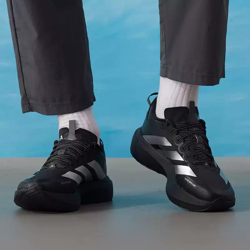 アディダス メンズ 新モデル ADIZERO スポーツ ブラ - Men'S Shoes Half Cut のレビューと価格