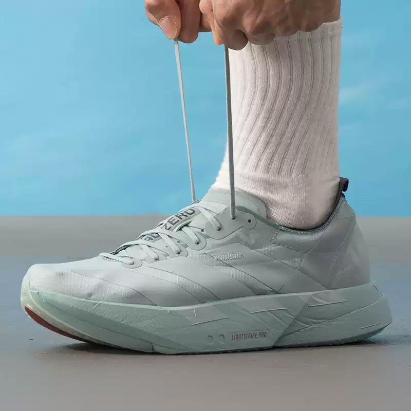 アディダス メンズ スポーツシューズ - 春の新コレクション - Men'S Shoes Half Cut のレビューと価格