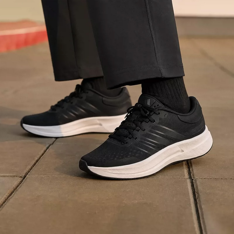 アディダス公式正規品 レディース ランニングシューズ、通気性 - Men'S Shoes Half Cut のレビューと価格